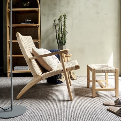 Rattan chair 2024 with footstool